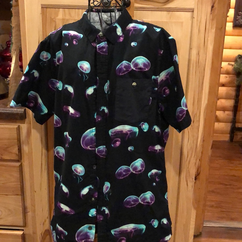 Men’s button down casual shirt